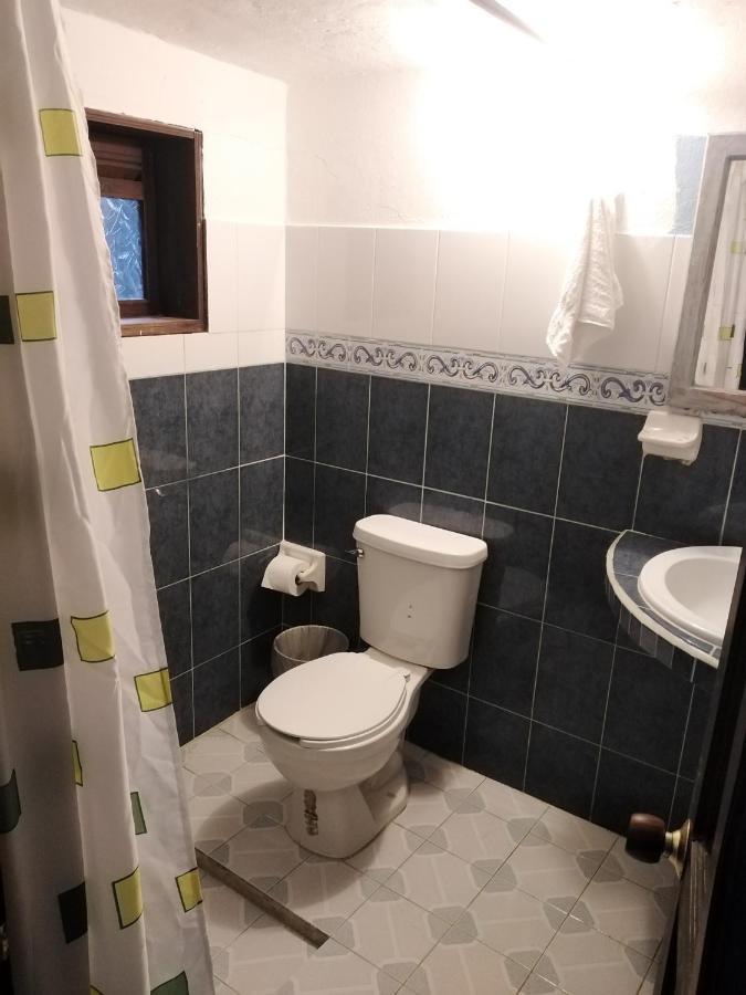 Hotel Dugelay San Cristóbal de Las Casas Buitenkant foto